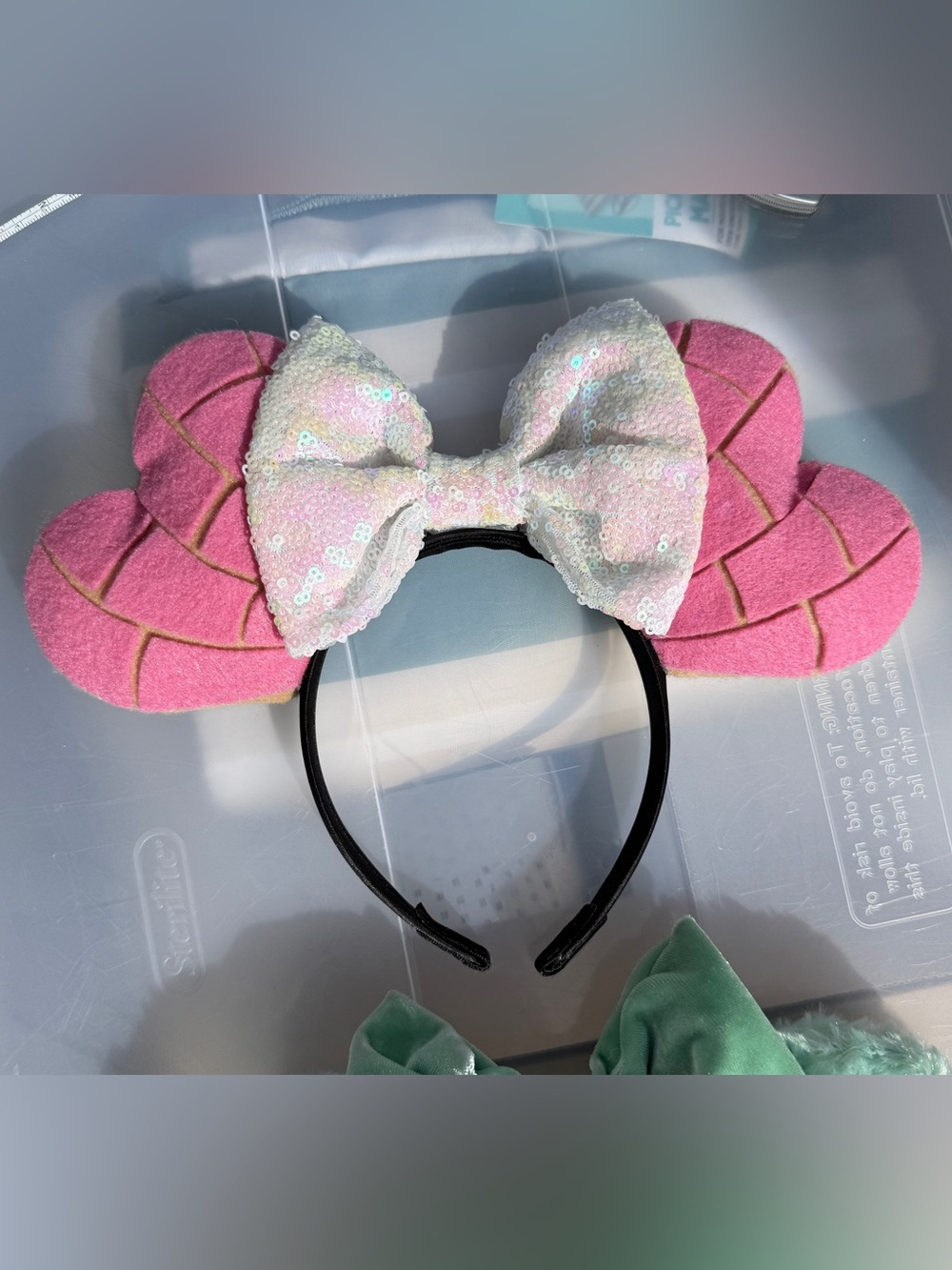 Minnie Mouse Concha Ears Headband